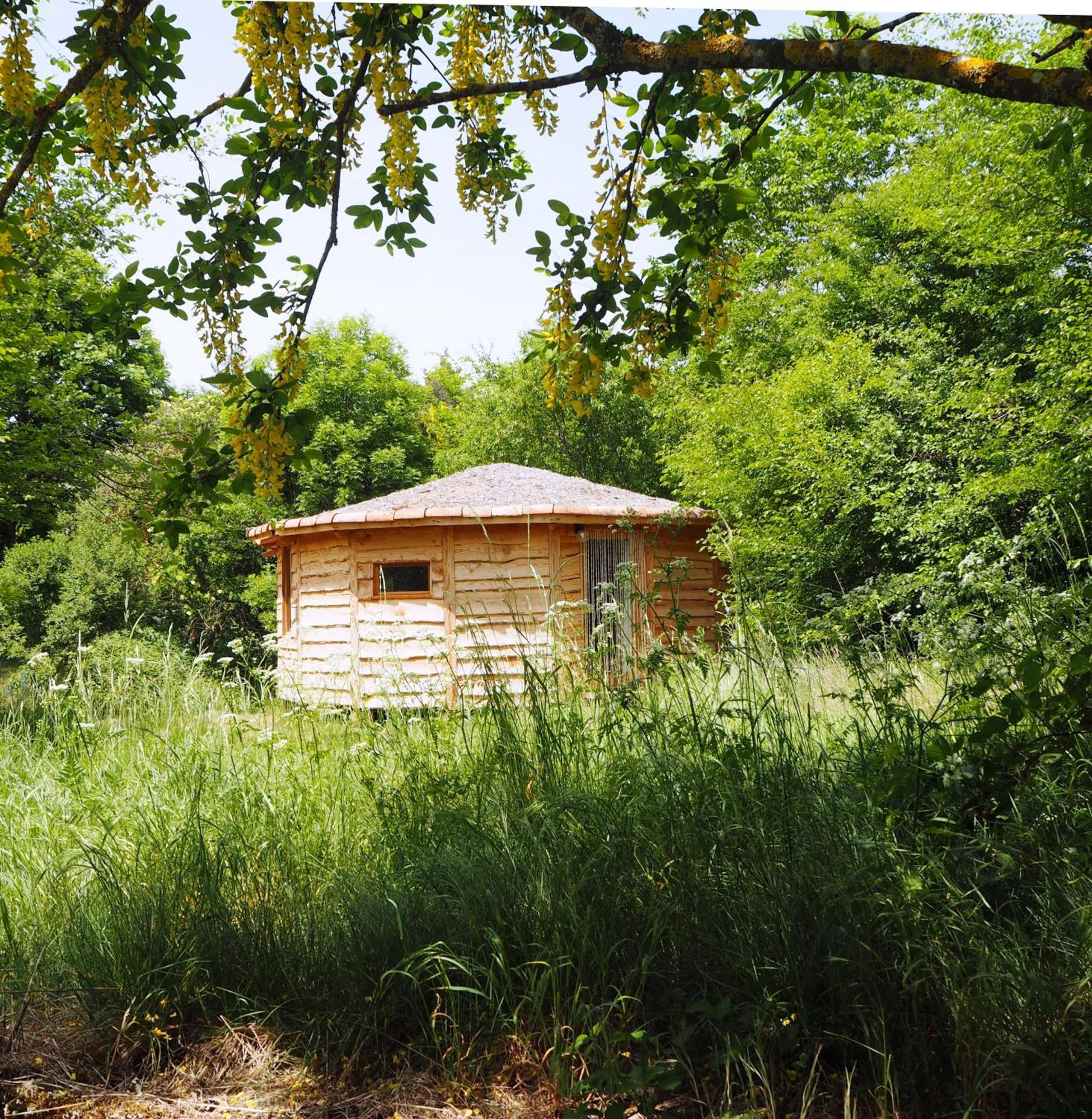 Domaine De Pradines Lanuejols (Gard)